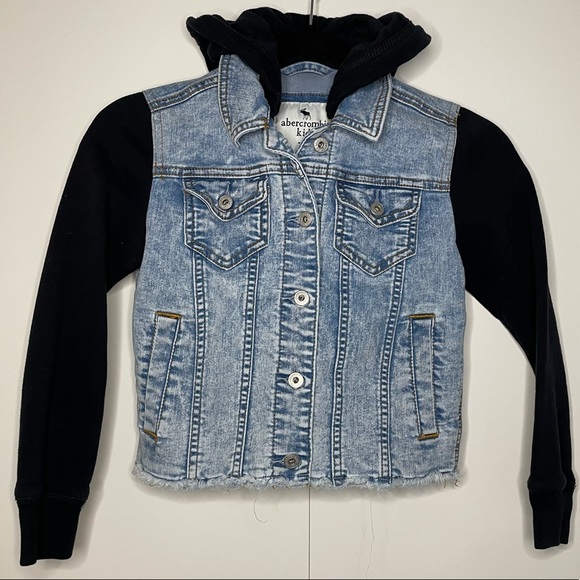 Girl’s Abercrombie Kids Twofer Denim Jacket - Picture 2 of 5